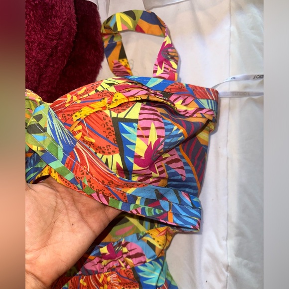 Colorful happy romper - cutout front - Picture 4 of 5